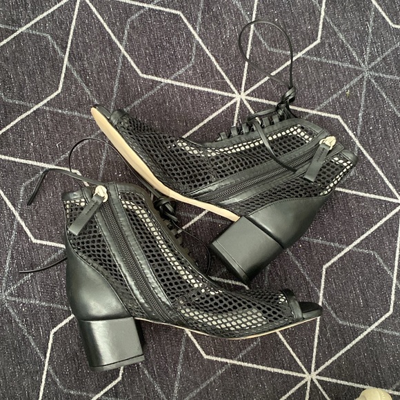 Nwot Daniella Shevel NOLA Black Leather Mesh Short Bootie Open Toe Bootie 37 - Picture 8 of 12
